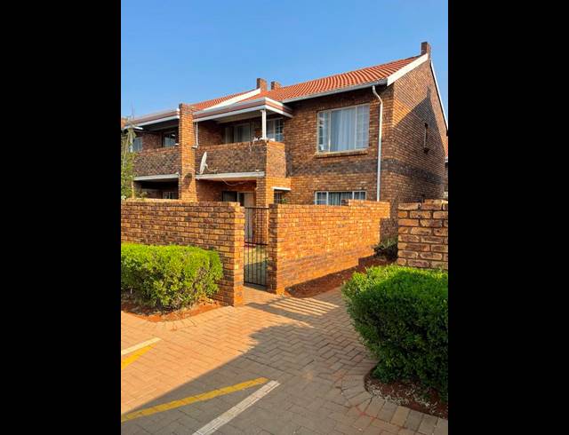 2 BEDROOM APARTMENT FOR SALE IN CLARINA